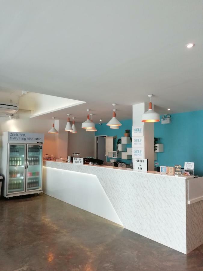 Bed N Bev Hostel *